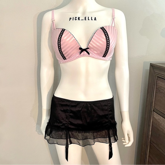 36D VS Victoria’s Secret Sexy little things pink stripe Bra  ruffle garter skirt - Picture 2 of 16